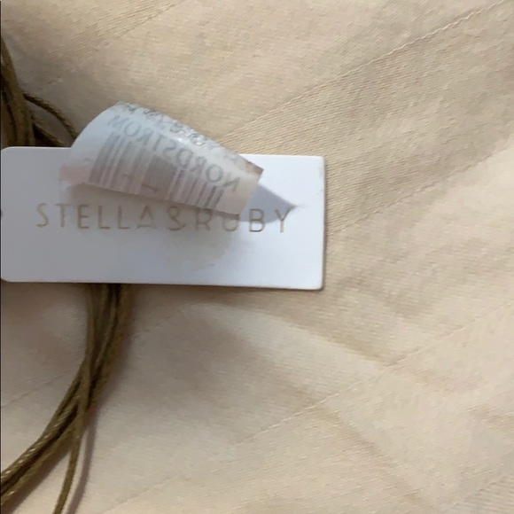 Stella & Ruby design Necklace very light weight - Picture 3 of 3